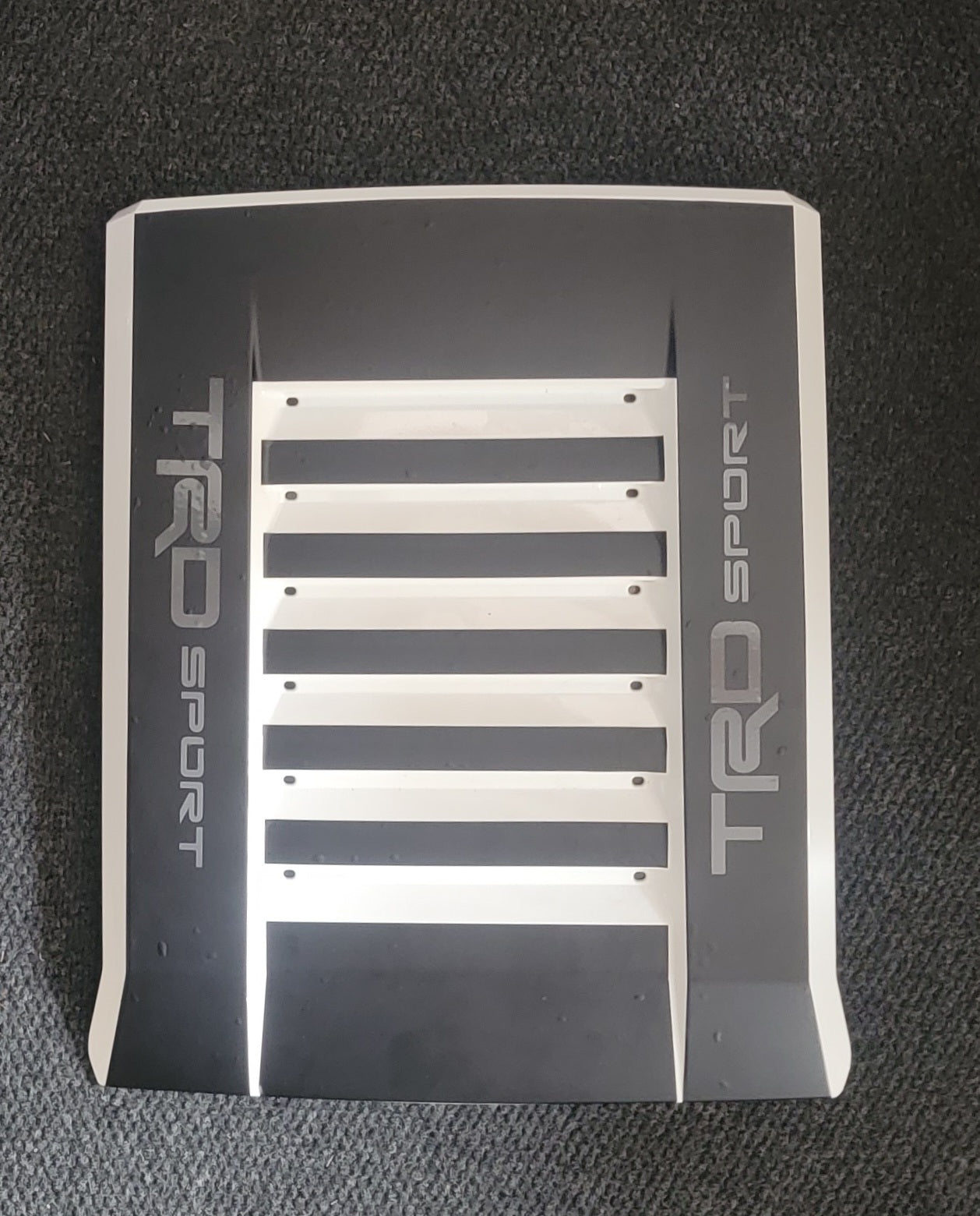 2024+ Tacoma/ 2025+ 4Runner Anti-Glare Hood Scoop Decal